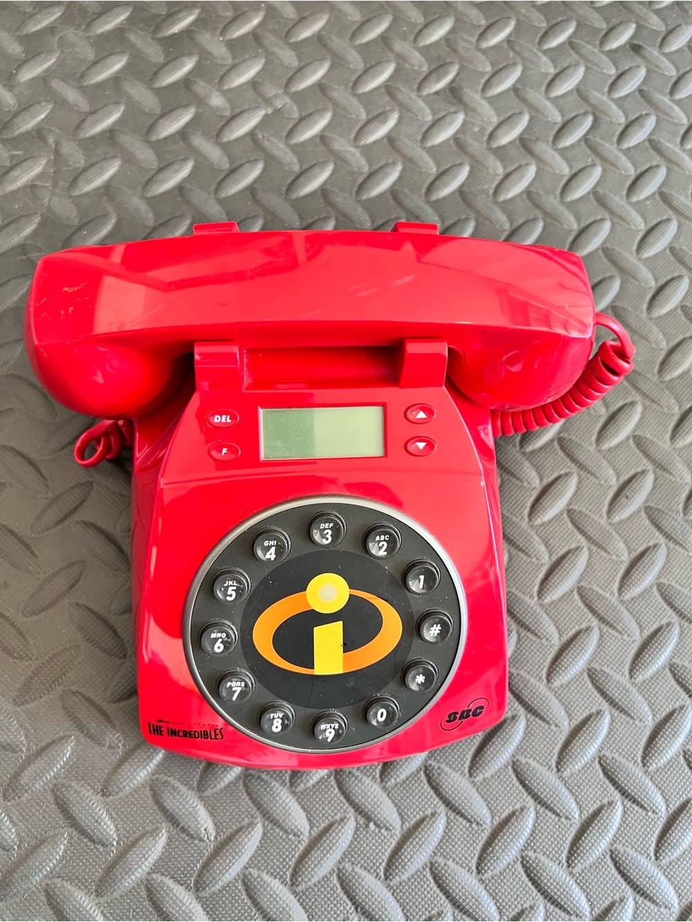 The Incredibles Disney Pixar SBC Red Collector's Phone